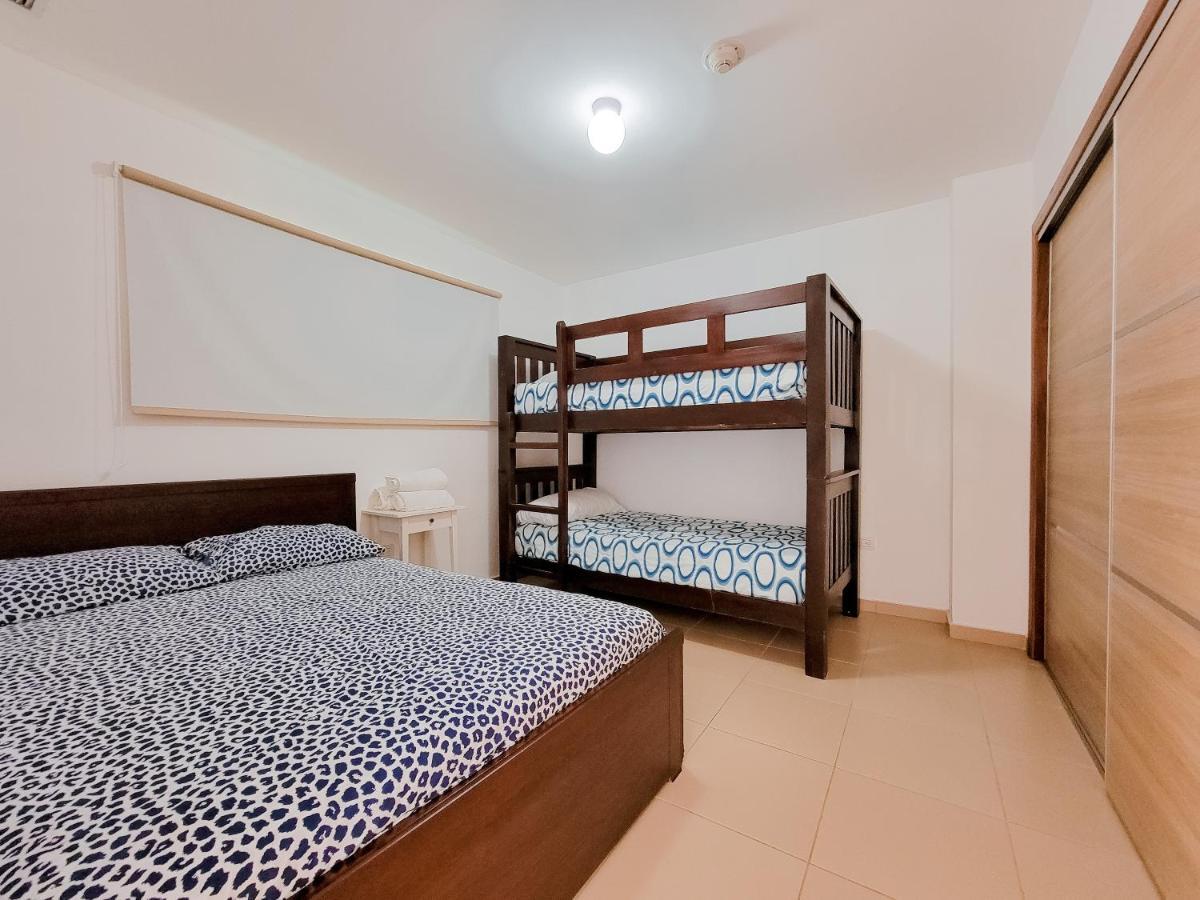 Marbella Beachfront 2Br Apt Хуан Долио Екстериор снимка