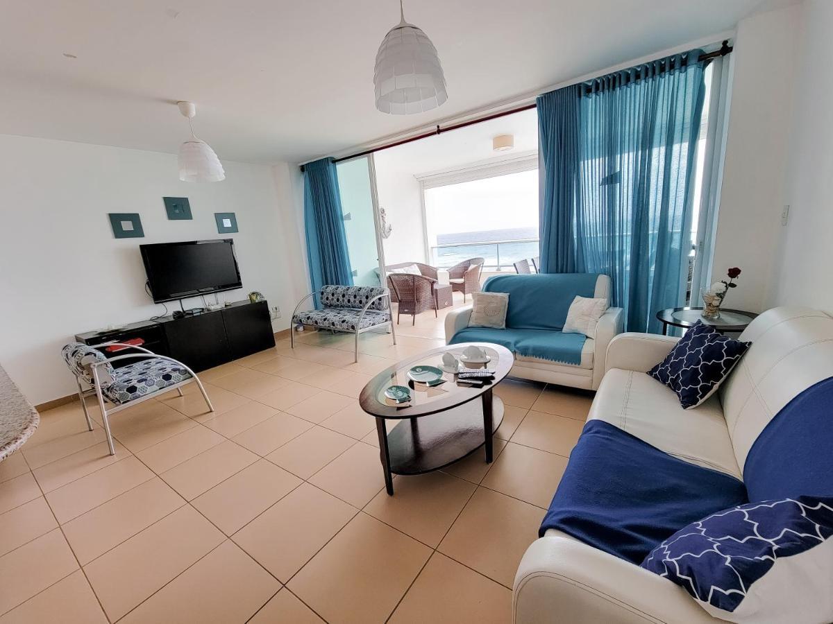 Marbella Beachfront 2Br Apt Хуан Долио Екстериор снимка